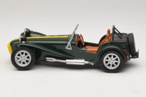 Caterham Super Seven Verde Anson 1:18 30317-W1 Metal - imagem 3 de 6