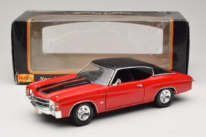 Chevrolet Chevelle SS454 Vermelho Maisto 1:18 31890-P1 Metal - imagem 8 de 8