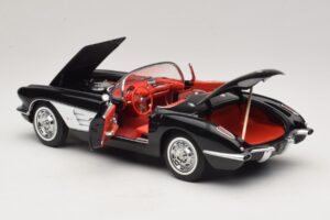 Chevrolet Corvette C1 Tuxedo Black AUTOart 1:18 71142 Diecast - imagem 5 de 8