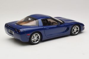 Chevrolet Corvette C5 Commemorative Edition Azul AUTOart 1:18 71157 Metal - imagem 4 de 9