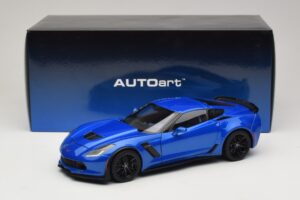 Chevrolet Corvette C7 Z06 Laguna Blue Tintcoat AUTOart 1:18 71265 Compósito - imagem 8 de 8