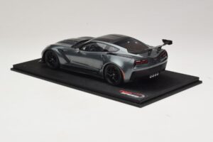 Chevrolet Corvette C7 ZR-1 Shadow Grey Metallic TopSpeed 1:18 TS0148 Resina - imagem 5 de 6