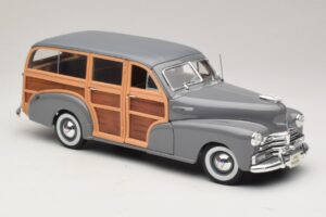 Chevrolet Fleetmaster Woody Cinzento Maisto 1:18 31854 Metal - imagem 6 de 8