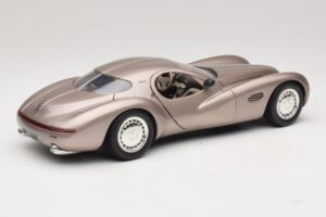 Chrysler Atlantic Beige Guiloy 1:18 68570 Metal - imagem 3 de 8