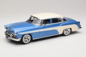 DeSoto Fireflite Sedan Azul Metálico & Creme KK-Scale 1:18 KKDC181544 Metal