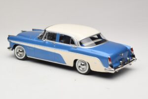 DeSoto Fireflite Sedan Azul Metálico & Creme KK-Scale 1:18 KKDC181544 Metal - imagem 5 de 6