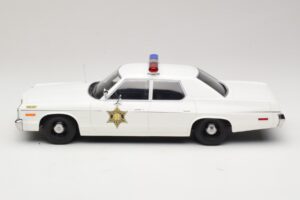 Dodge Monaco Hazzard County Polícia KK-Scale 1:18 KKDC181152 Metal - imagem 3 de 6