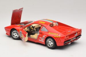 Ferrari 288 GTO #40 Vermelho Bburago 1:18 3027-P4 Metal - imagem 5 de 8