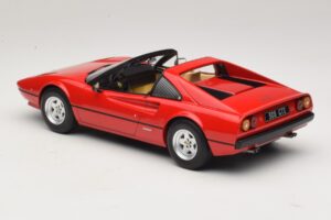 Ferrari 308 GTS Vermelho MCG 1:18 MCG18171 Metal - imagem 5 de 6