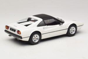 Ferrari 308 GTS Branco MCG 1:18 MCG18664 Metal - imagem 2 de 6