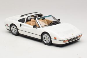 Ferrari 328 GTS US Version Branco KK-Scale 1:18 KKDC181703 Metal - imagem 5 de 7