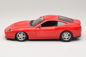 Ferrari 550 Maranello Vermelho Majorette 1:18 5974 Metal - imagem 4 de 8
