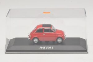 Fiat 500 L Vermelho Maxichamps 1:43 940121600 Diecast - imagem 4 de 5