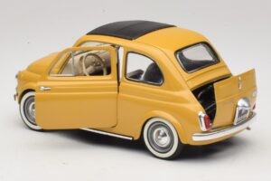 Fiat 500 Amarelo Solido 1:18 8042 Metal - imagem 5 de 8