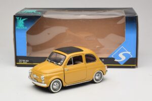 Fiat 500 Amarelo Solido 1:18 8042 Metal - imagem 8 de 8