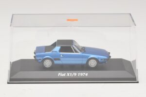 Fiat X1/9 Azul Maxichamps 1:43 940121661 Metal - imagem 4 de 5