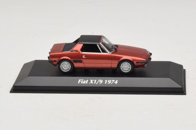 Fiat X1/9 Vermelho Maxichamps 1:43 940121662 Diecast