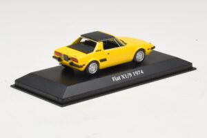 Fiat X1/9 Amarelo Maxichamps 1:43 940121660 Metal - imagem 2 de 5