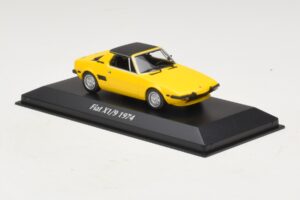 Fiat X1/9 Amarelo Maxichamps 1:43 940121660 Metal - imagem 3 de 5