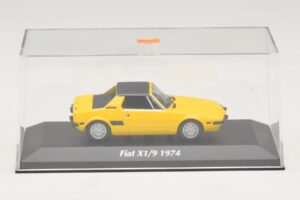 Fiat X1/9 Amarelo Maxichamps 1:43 940121660 Metal - imagem 4 de 5