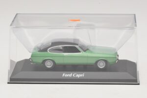 Ford Capri II Verde Metálico Maxichamps 1:43 940081200 Metal - imagem 4 de 5