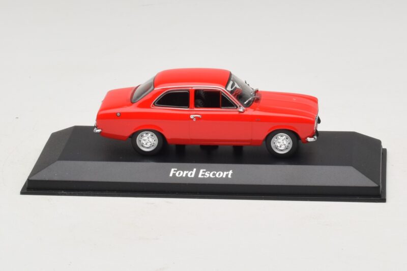 Ford Escort Mk1 Vermelho Maxichamps 1:43 940081001 Metal