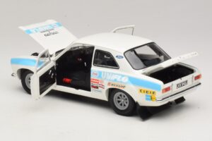 Ford Escort Mk1 RS1600 #4 R. Clark / T. Mason Winners RAC Rally 1972 Minichamps 1:18 100728104 Metal - imagem 5 de 8