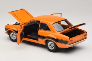 Ford Escort Mk1 RS1600 AVO Laranja Com Riscas Pretas Minichamps 1:18 100688104 Metal - imagem 5 de 8