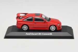 Ford Escort RS Cosworth Vermelho Maxichamps 1:43 940082100 Diecast