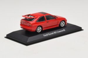 Ford Escort RS Cosworth Vermelho Maxichamps 1:43 940082100 Diecast - imagem 2 de 5