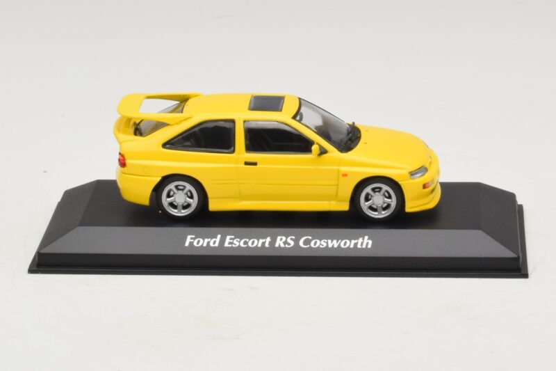 Ford Escort RS Cosworth Amarelo Maxichamps 1:43 940082101 Metal