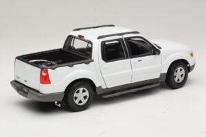 Ford Explorer Sport Trac Branco Maisto 1:18 36891 Metal - imagem 3 de 8
