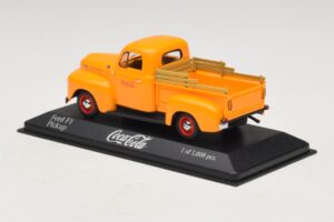 Ford F1 Coca-Cola Minichamps 1:43 400082062 Metal - imagem 3 de 5