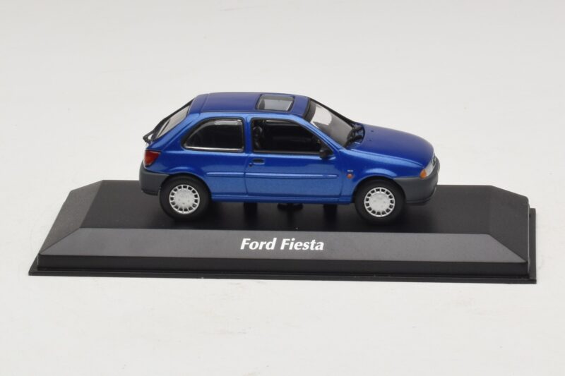 Ford Fiesta Mk4 Azul Metálico Maxichamps 1:43 940085061 Metal
