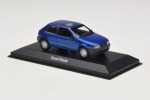 Ford Fiesta Mk4 Azul Metálico Maxichamps 1:43 940085061 Metal - imagem 3 de 5