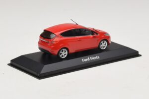 Ford Fiesta Mk7 Vermelho Maxichamps 1:43 940088000 Metal - imagem 2 de 5