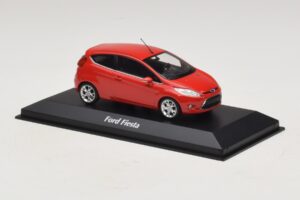 Ford Fiesta Mk7 Vermelho Maxichamps 1:43 940088000 Metal - imagem 3 de 5