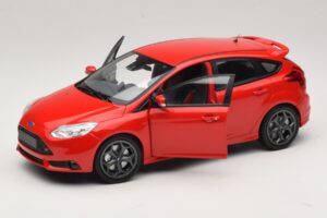 Ford Focus ST Mk2 Vermelho Minichamps 1:18 110082002 Metal - imagem 2 de 8