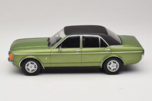 Ford Granada Mk1 Verde Metálico & Preto MCG 1:18 MCG18569 Metal - imagem 3 de 6