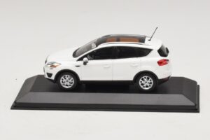 Ford Kuga Mk1 Branco Edição Concessionário Minichamps 1:43 KUGA002 Metal