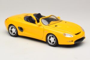 Ford Mustang Mach III Descapotável Amarelo Maisto 1:18 32815 Metal - imagem 6 de 8
