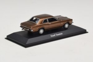 Ford Taunus TC Castanho Metálico Maxichamps 1:43 940081300 Diecast - imagem 2 de 5