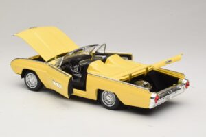 Ford Thunderbird Cabriolet Amarelo Anson 1:18 30334-P1 Metal - imagem 5 de 8