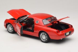 Ford Thunderbird Vermelho Maisto 1:18 31620 Metal - imagem 5 de 8