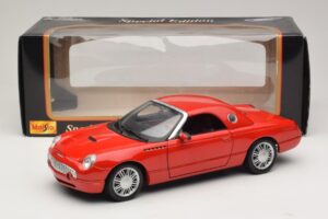 Ford Thunderbird Vermelho Maisto 1:18 31620 Metal - imagem 8 de 8