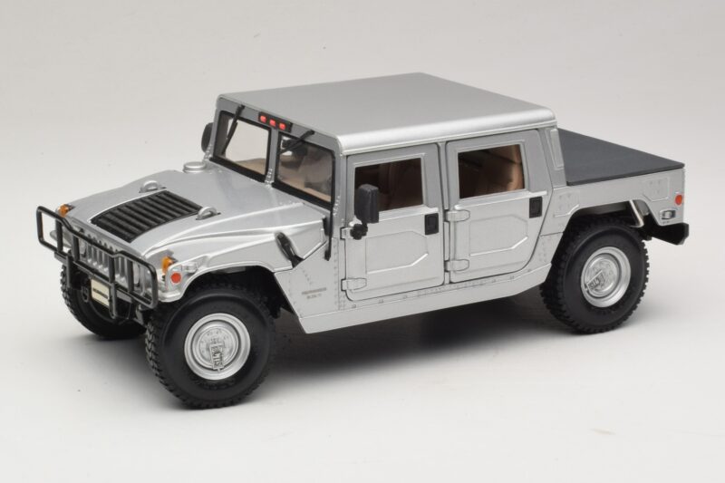 Hummer H1 Hardtop Prateado Maisto 1:18 36857 Metal