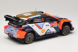 Hyundai i20 N Rally1 #8 O. Tanak / M. Jarveoja Rally Portugal 2025 IXO 1:18 18RMC251A Metal - imagem 2 de 6