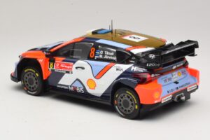 Hyundai i20 N Rally1 #8 O. Tanak / M. Jarveoja Rally Portugal 2025 IXO 1:18 18RMC251A Metal - imagem 5 de 6