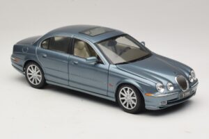 Jaguar S-Type X200 Azul Maisto 1:18 31865 Metal - imagem 6 de 8