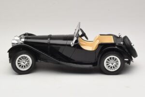 Jaguar SS100 Roadster Preto Bburago 1:18 3006-M3 Metal - imagem 3 de 6